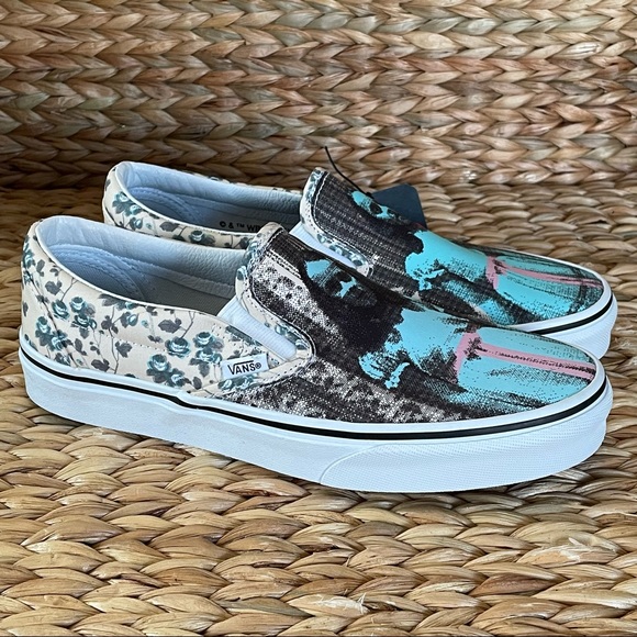 Van's House of Terror The Shining Classic Slip Ons - Picture 4 of 9